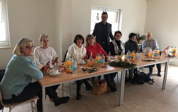 067532A8-A06F-40B9-9FCE-AF4A8685B480